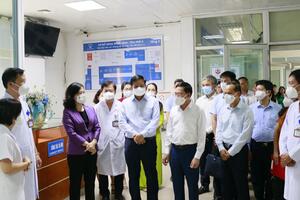 Đoàn công tác Bộ Y tế đến thăm và làm việc tại Bệnh viện Đa khoa tỉnh Bắc Giang