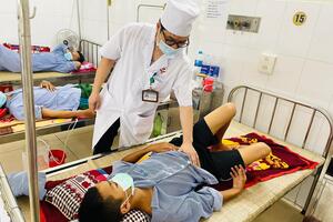 Bệnh viện Đa khoa tỉnh Bắc Giang: Cứu sống bệnh nhân bị đạn súng hơi bắn thấu thận