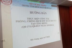 Bệnh viện Đa khoa tỉnh Bắc Giang: Tổ chức hội nghị tập huấn hướng dẫn tăng cường công tác điều trị sốt xuất huyết Dengue