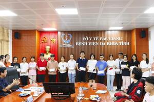 Công đoàn Bệnh viện Đa khoa tỉnh Bắc Giang tổ chức gặp mặt, tuyên dương, khen thưởng các cháu là con Đoàn viên công đoàn đạt thành tích cao trong học tập năm học 2022-2023