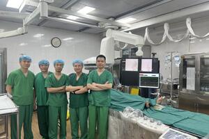 Tiếp nhận hỗ trợ, chuyển giao kỹ thuật “Can thiệp mạch máu não” từ Bệnh viện Trung ương Quân đội 108